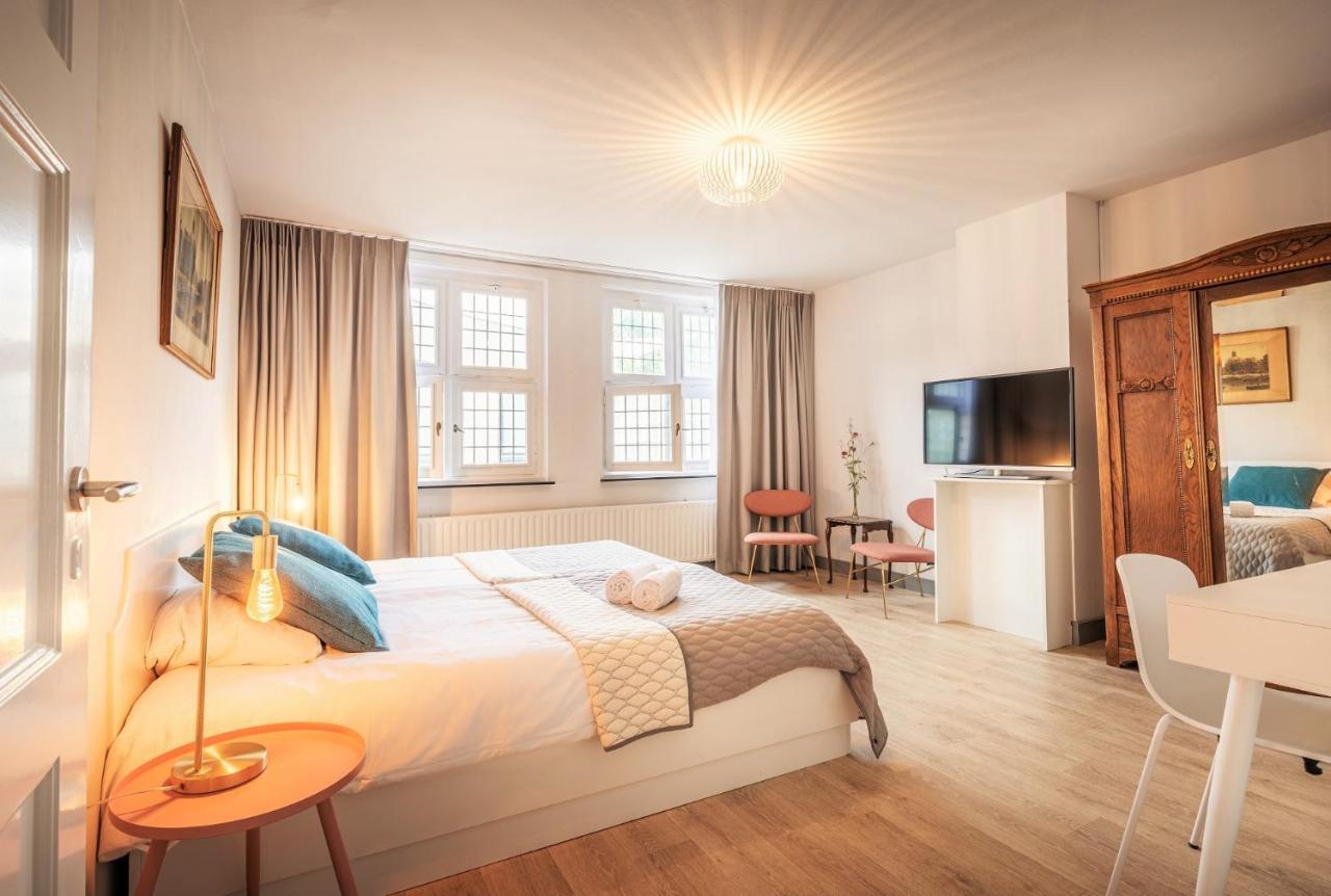 Hotel Nieuw Antiek Helden Eksteriør bilde